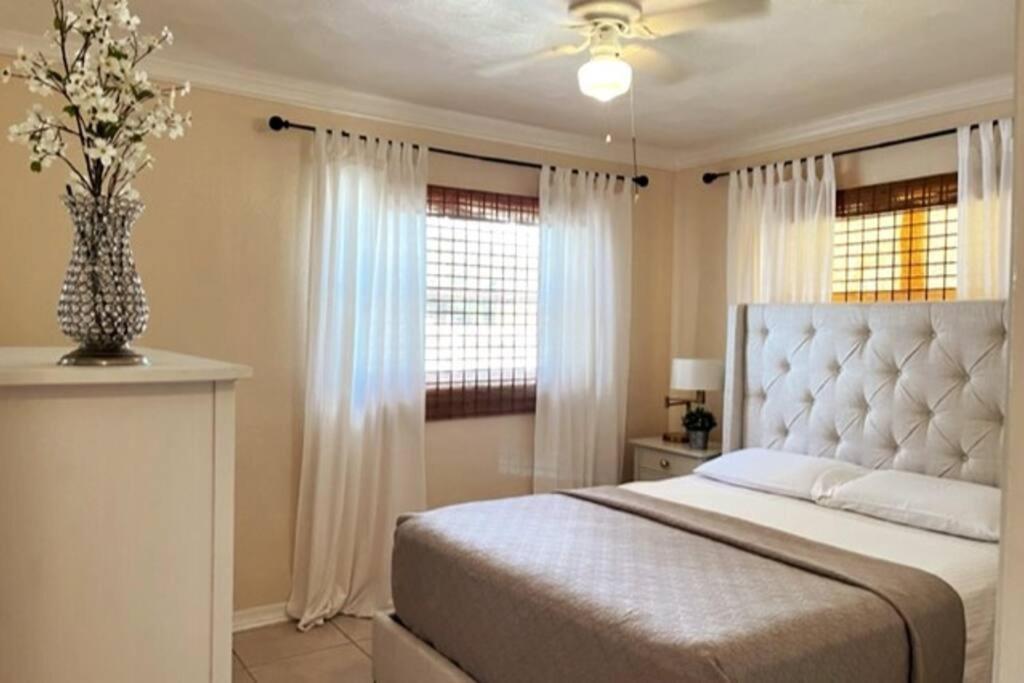 House Close To Downtown, Airport, Raymond James Stadium, And Many More Places Tampa Eksteriør billede
