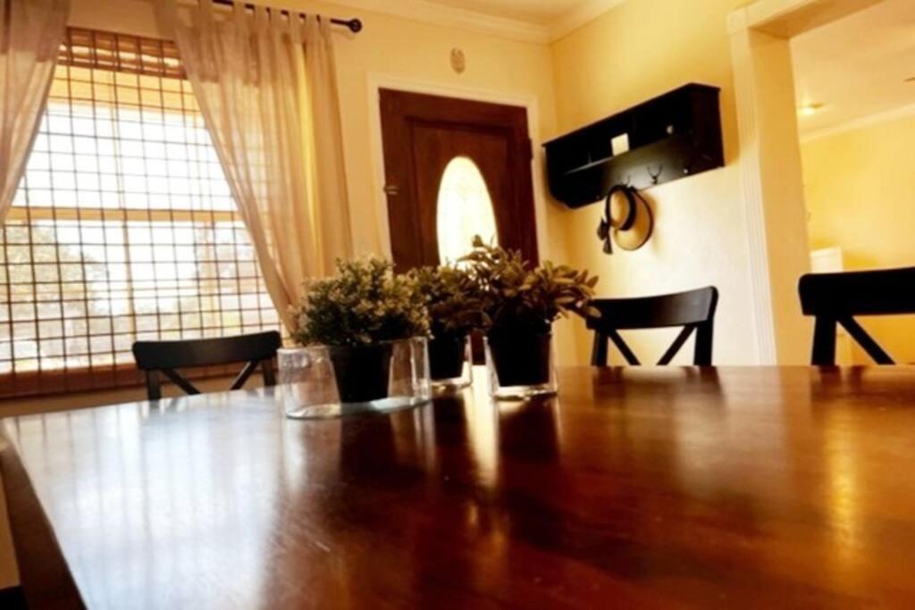 House Close To Downtown, Airport, Raymond James Stadium, And Many More Places Tampa Eksteriør billede